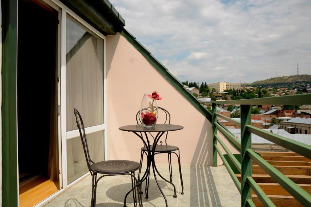 Prestige Palace - Esquisse Hotel Tiflis Oda fotoğraf