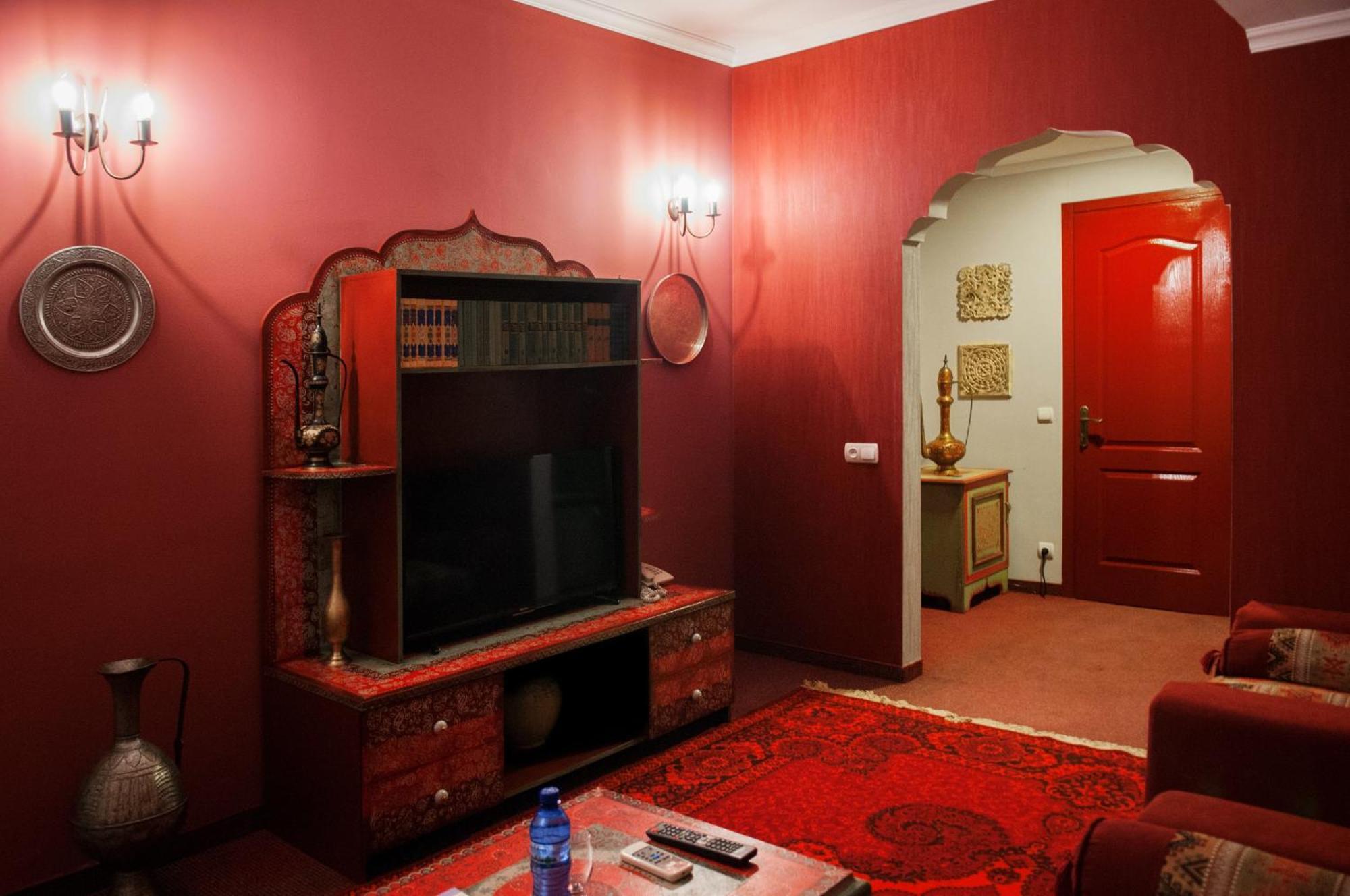 Prestige Palace - Esquisse Hotel Tiflis Oda fotoğraf