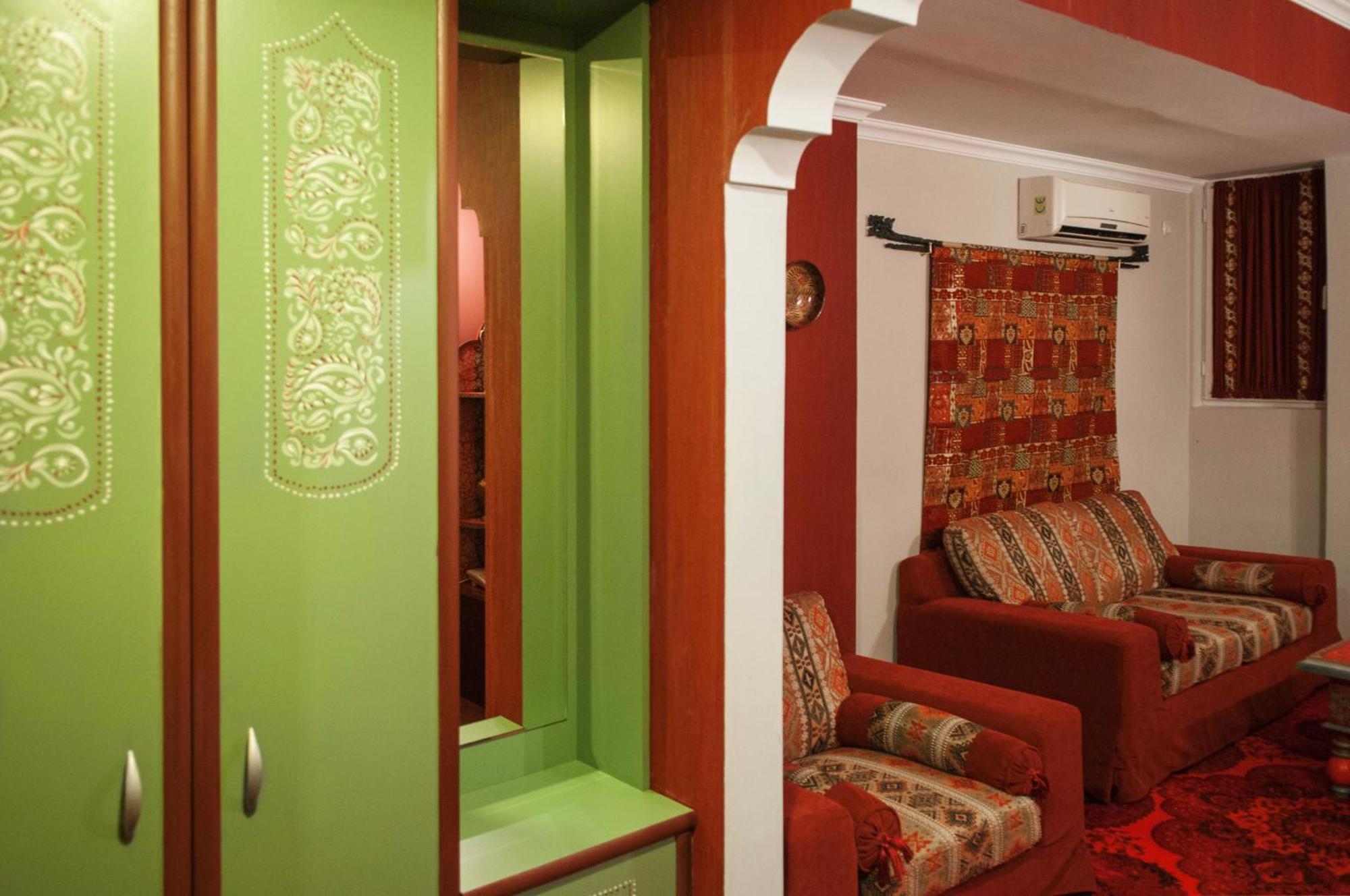 Prestige Palace - Esquisse Hotel Tiflis Dış mekan fotoğraf