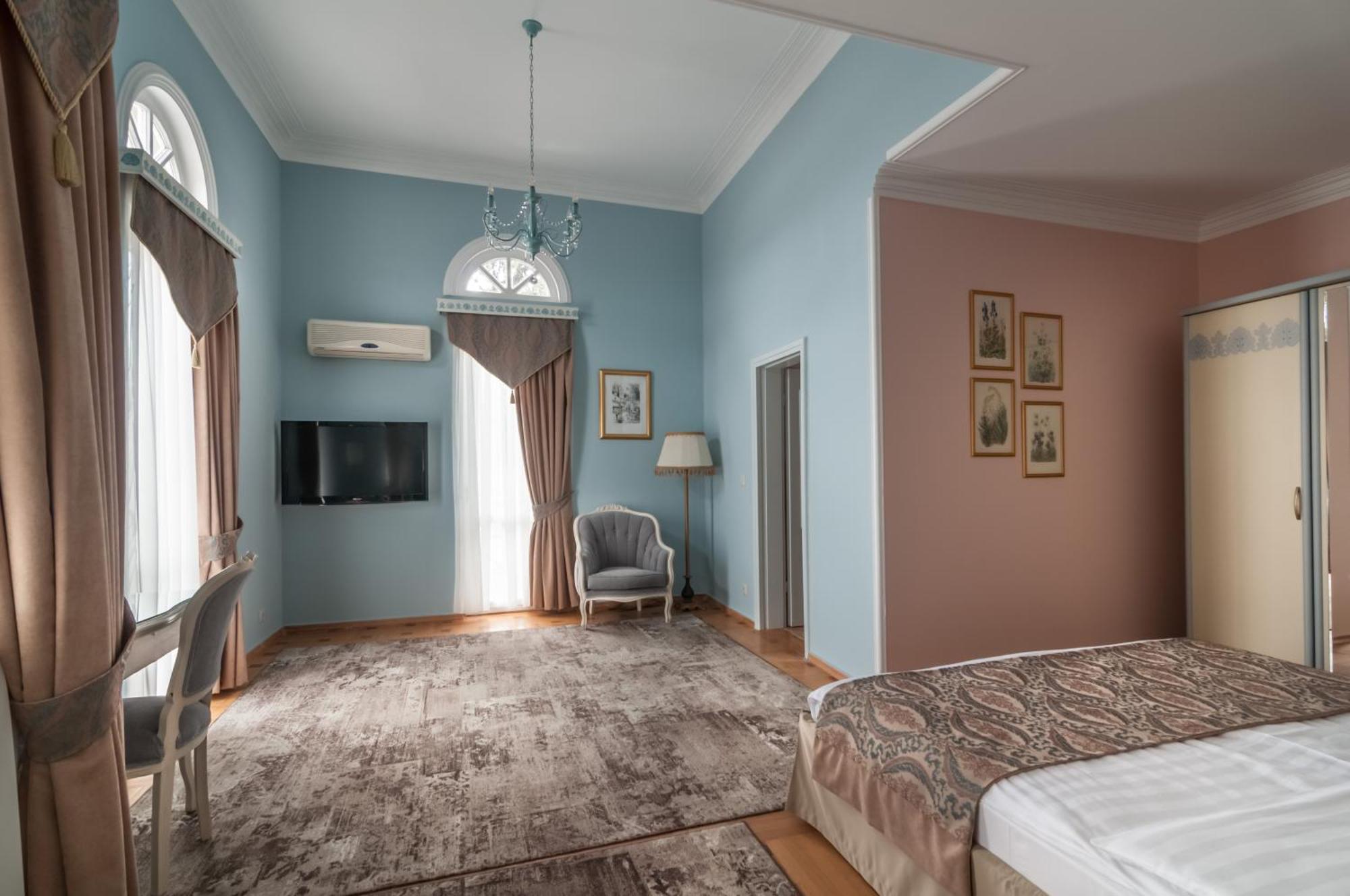 Prestige Palace - Esquisse Hotel Tiflis Dış mekan fotoğraf